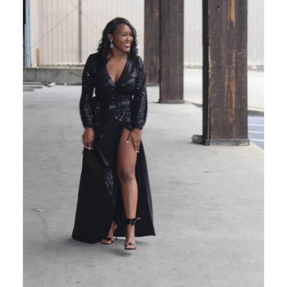 Meet Your Posher! - Picture 3 of 6